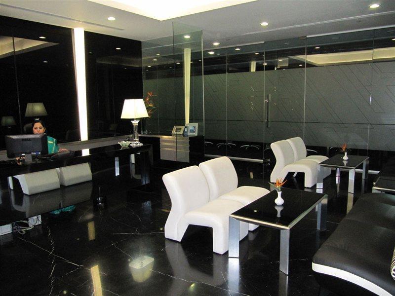 Le Meridien Бангалор Екстериор снимка