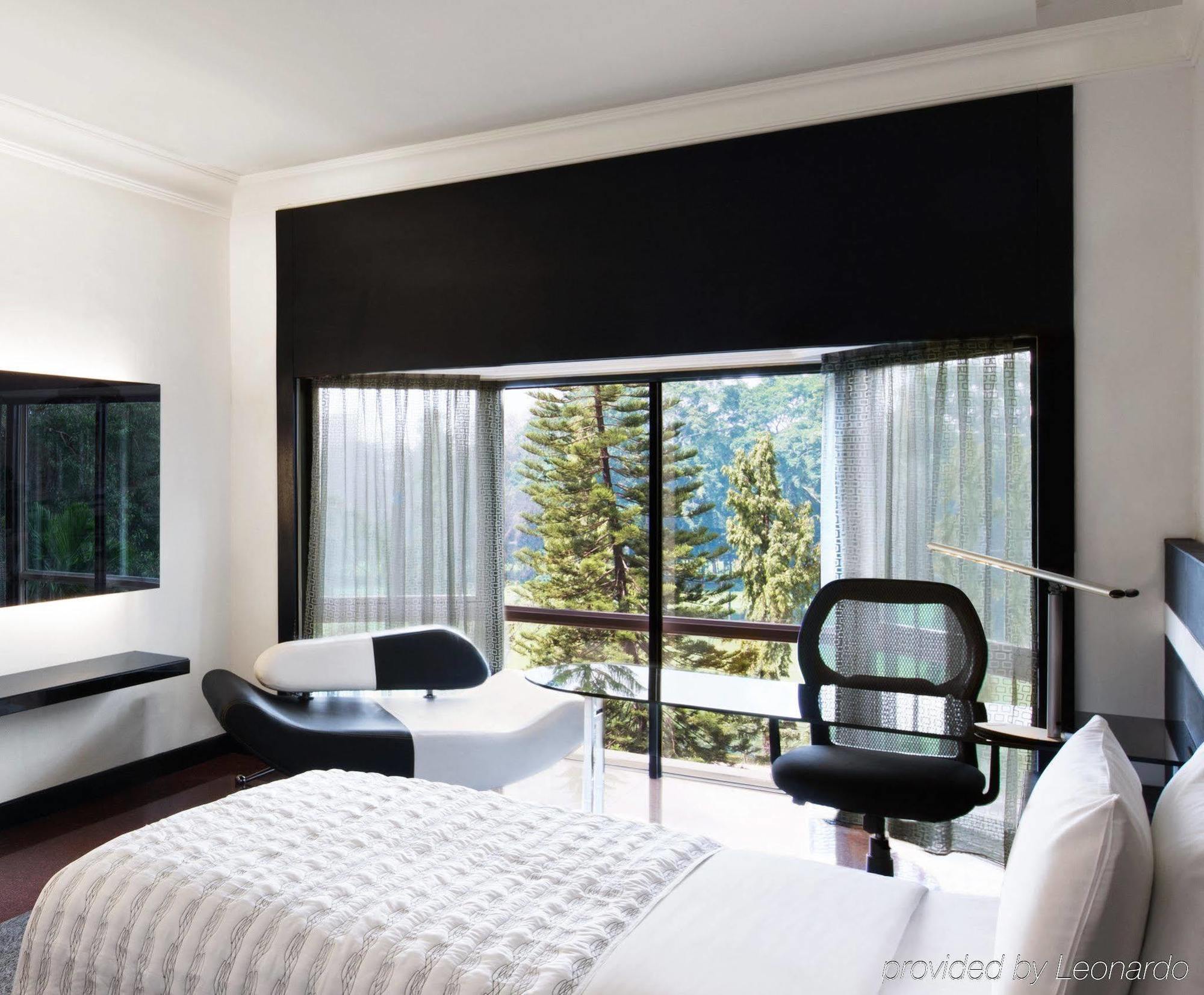 Le Meridien Бангалор Екстериор снимка