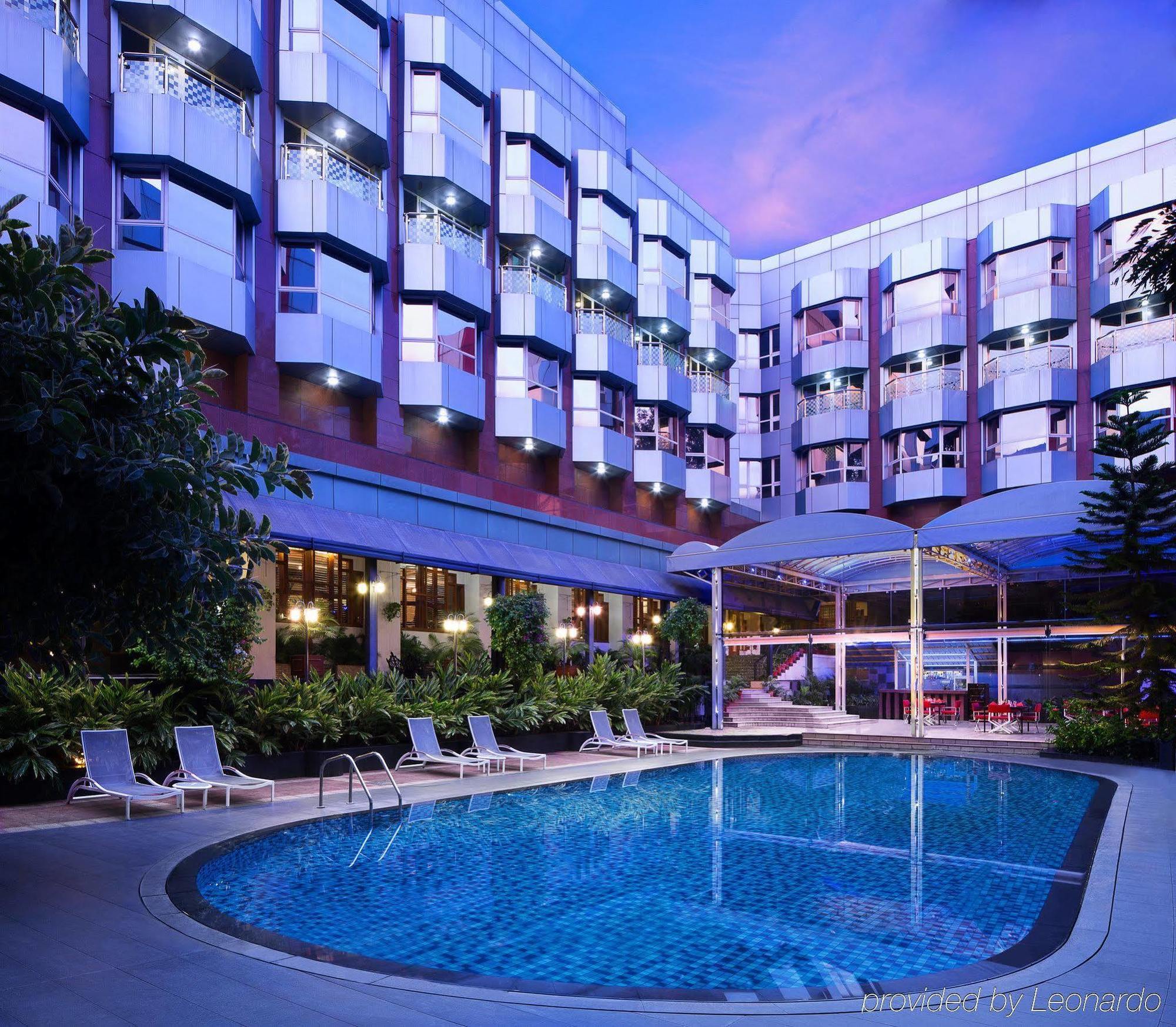 Le Meridien Бангалор Екстериор снимка