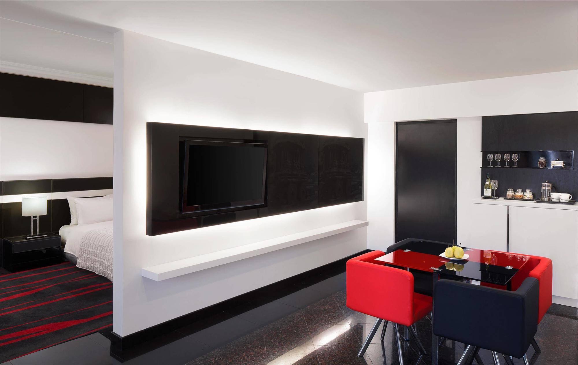 Le Meridien Бангалор Екстериор снимка