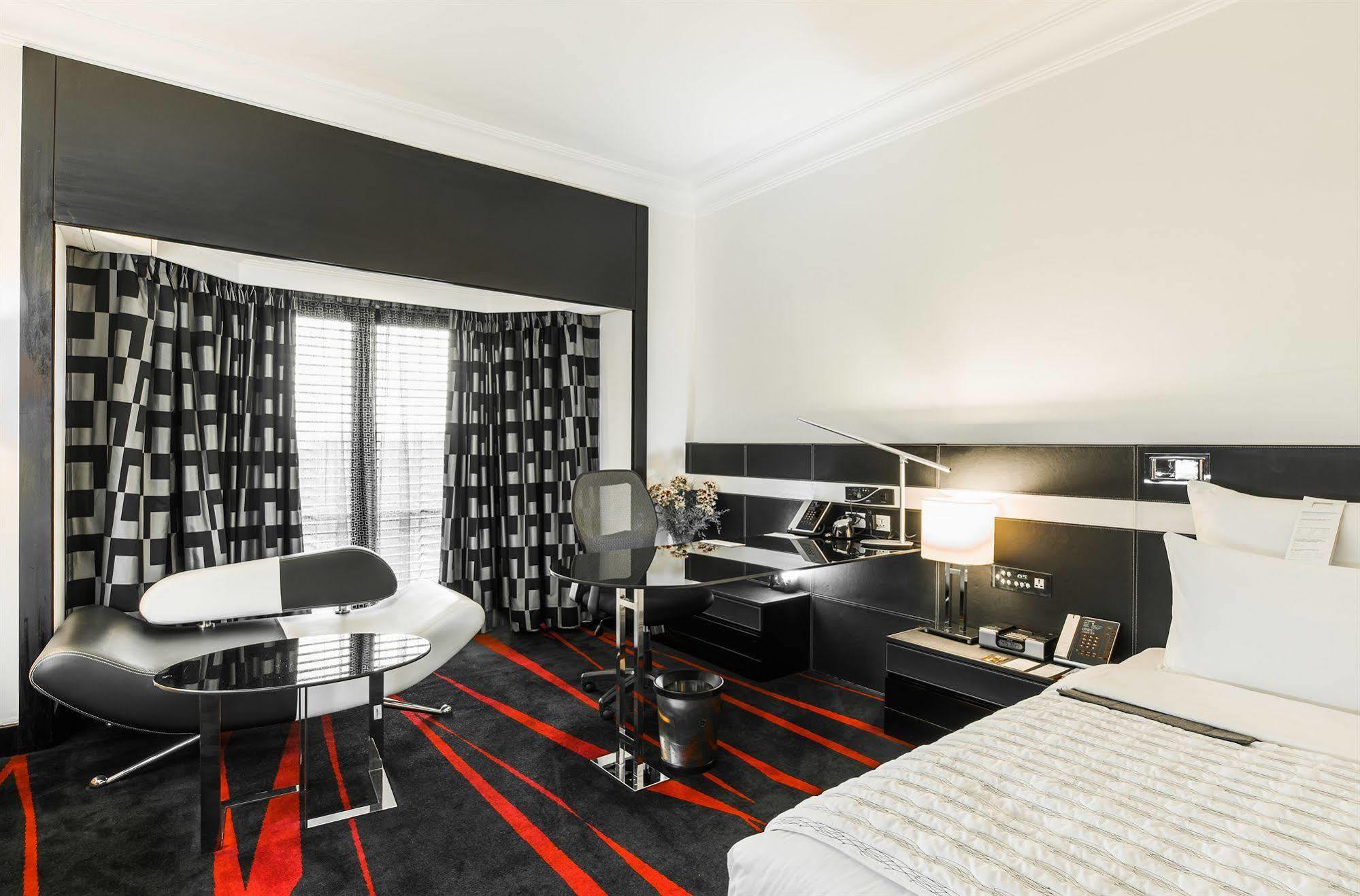 Le Meridien Бангалор Екстериор снимка