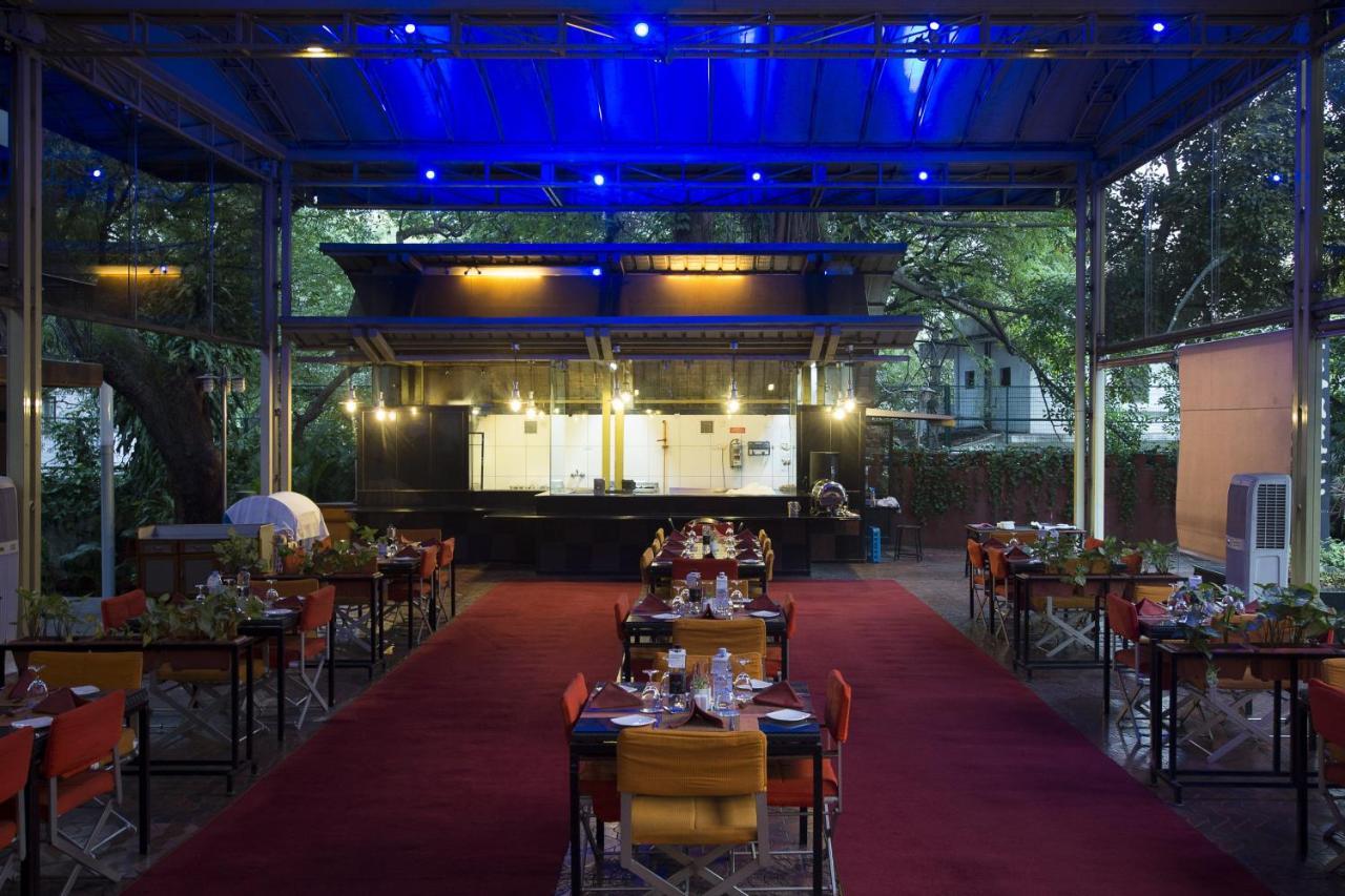 Le Meridien Бангалор Екстериор снимка