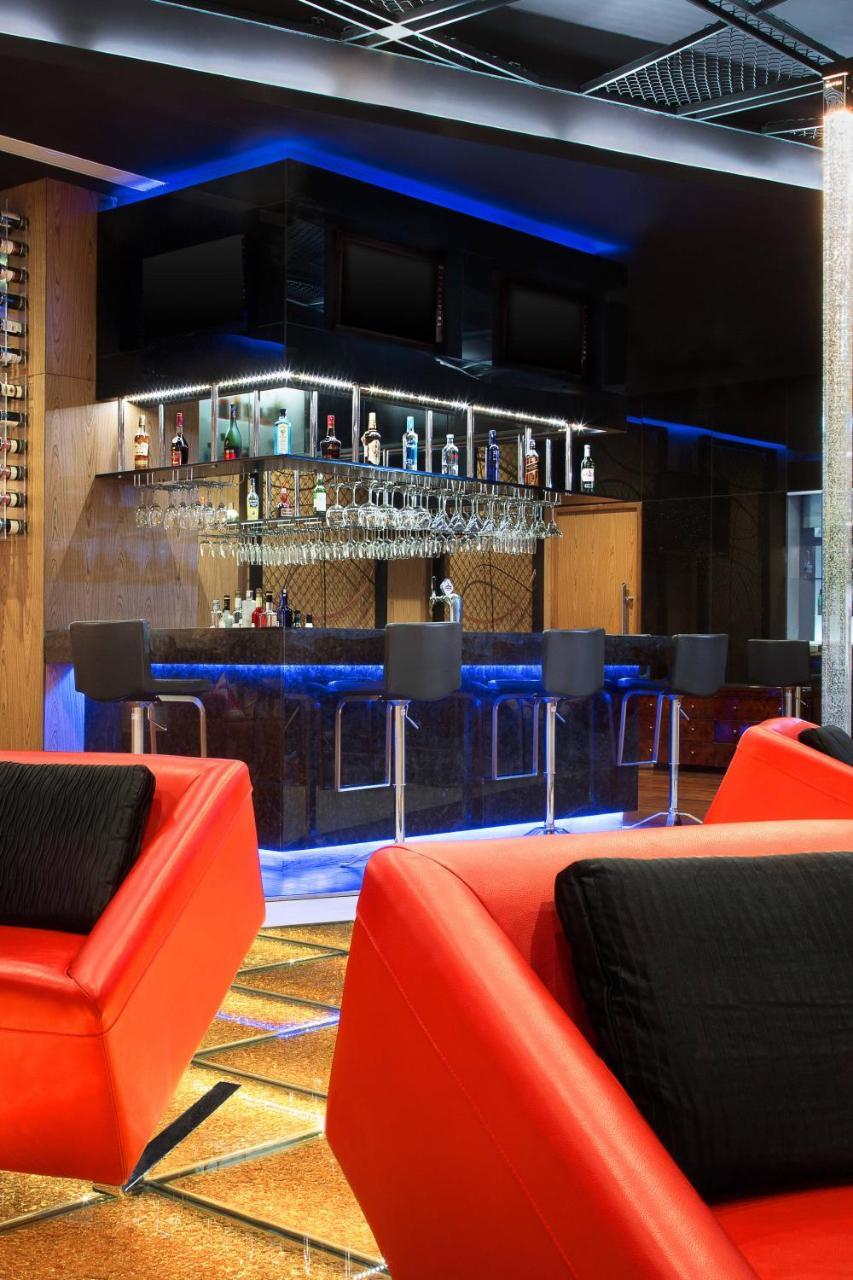 Le Meridien Бангалор Екстериор снимка